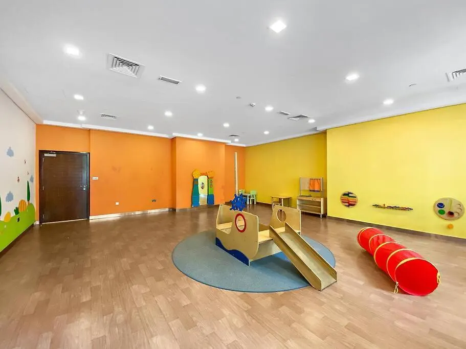 First Class Studio Premium And Stylish Dubai United Arab Emirates